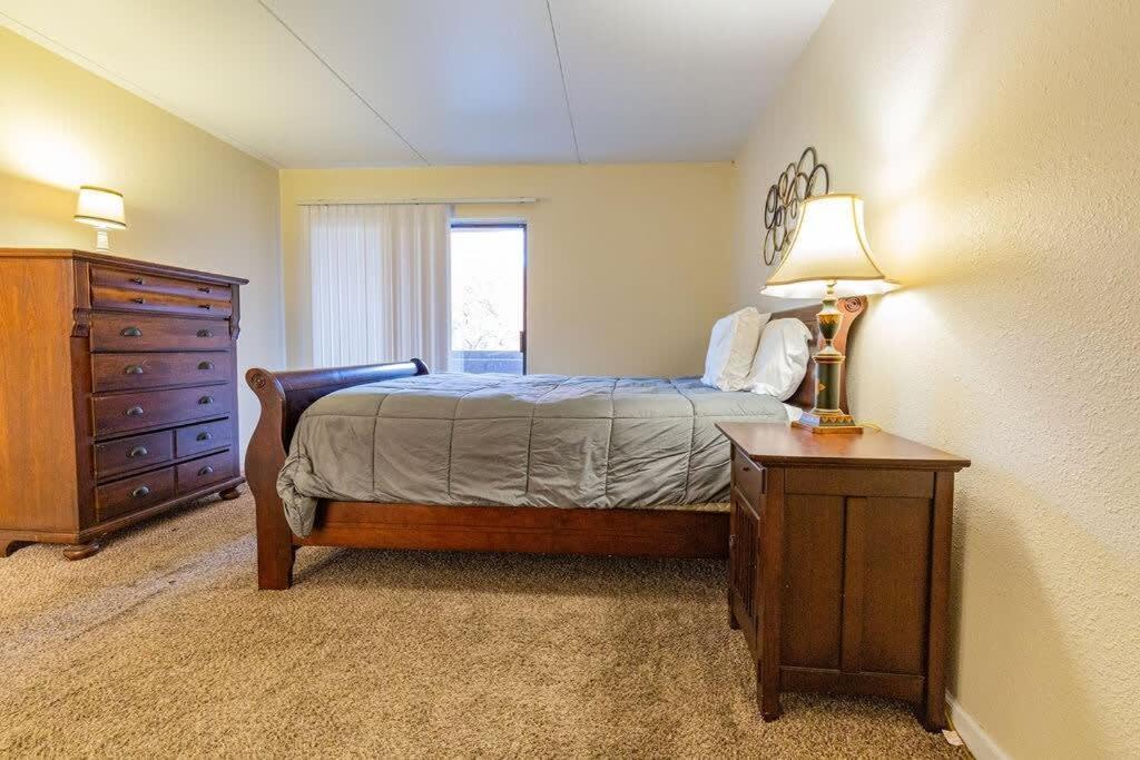2-Bed, 1-Bath Apartment Near I-24, Great Location Chattanooga Extérieur photo